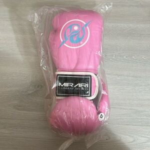 16oz Pink Velcro Boxing gloves